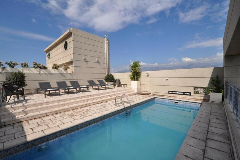 Amerian Executive Hotel