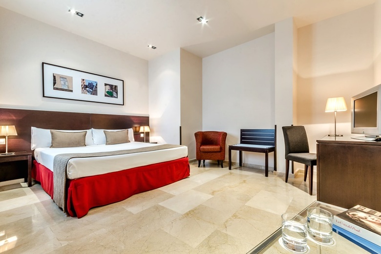 Hotel Exe Suites 33
