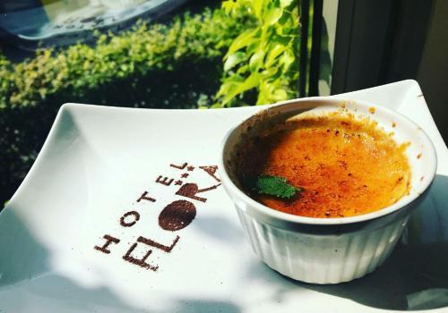 Hotel Flora