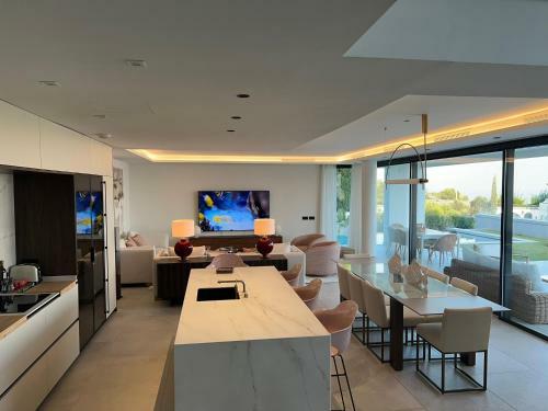 Sea Gardens Villa
