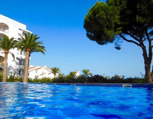 Modern Apartment Stunning Sea Views And Pool