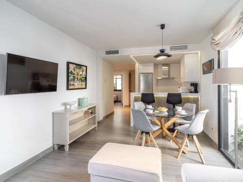 Holiday Home Royal By Interhome