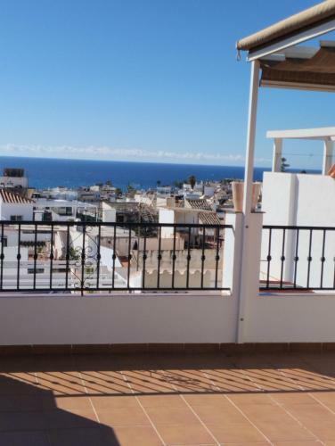 Apartamento Atico Duplex Vista Al Mar Y Monta�a.