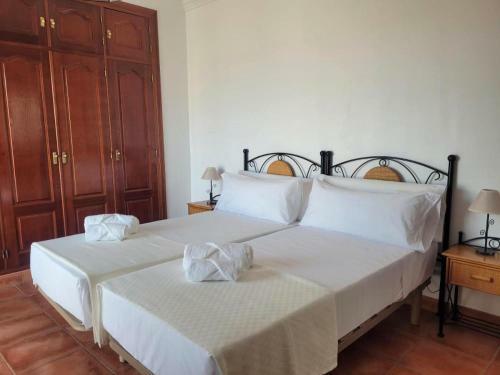 Nerja Villas Tamango Hill Silhouse