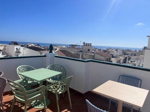Hostal Naim Guest House Nerja