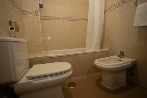 Hostal Naim Guest House Nerja