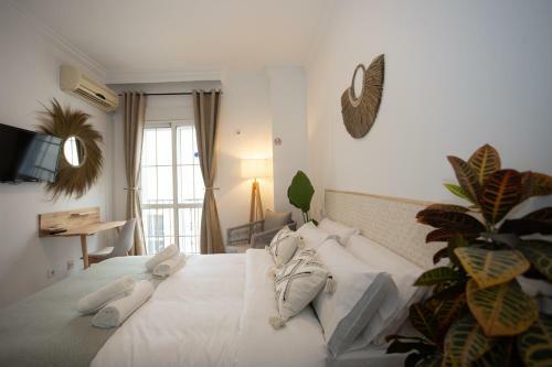 Hostal Naim Guest House Nerja