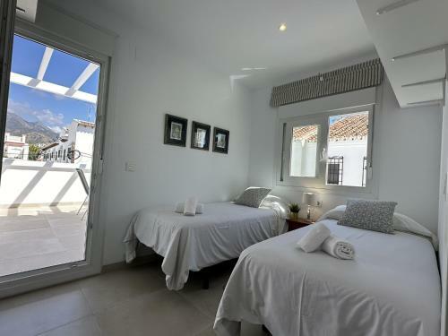 Nerja Paradise Rentals - Villa Calazul