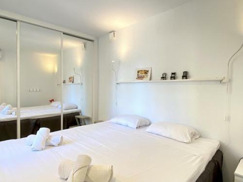 Tuhillo E1 Seaview Apartments Casasol