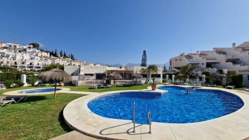 Stilfullt Semesterhus N�ra Pool Och Strand.