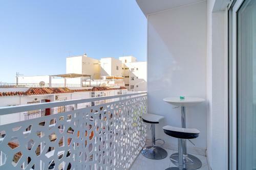 Silver Horizon Luxury Apartment