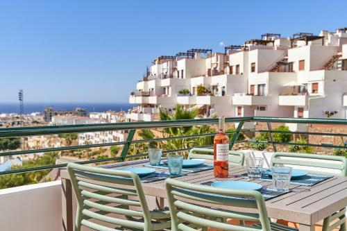 2-bedroom Apartment With Seaview