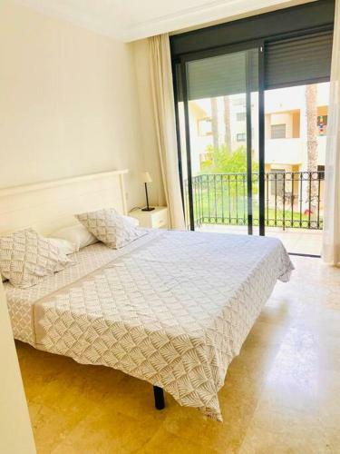 Roda Golf. Poolside Apartment