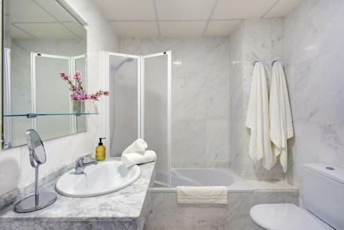 Apartamento Comeback Nights In White Satin