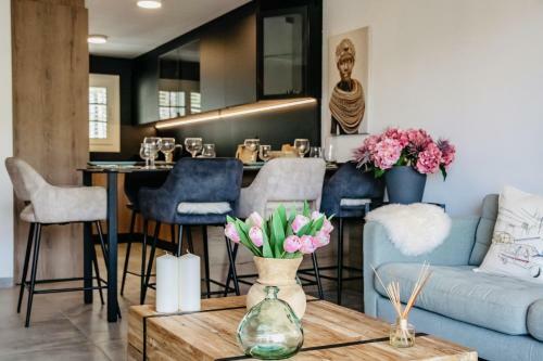 Luxury Apartment Seaside Bay
