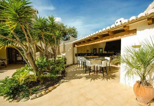 Villa Luxury Xenofilia Vll
