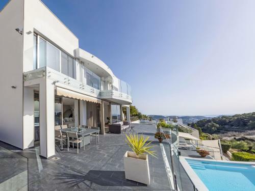 Villa Azure By Interhome