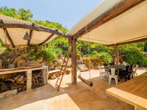 Cubo's Secret Nature House
