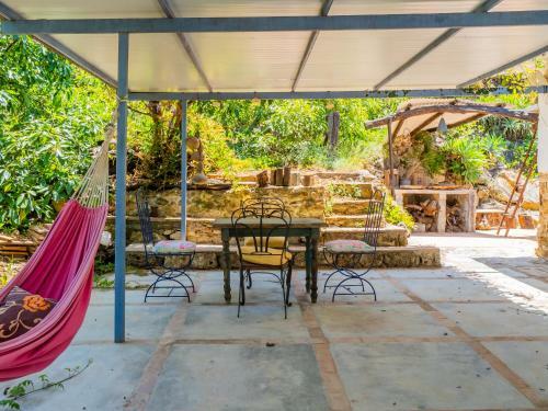 Cubo's Secret Nature House