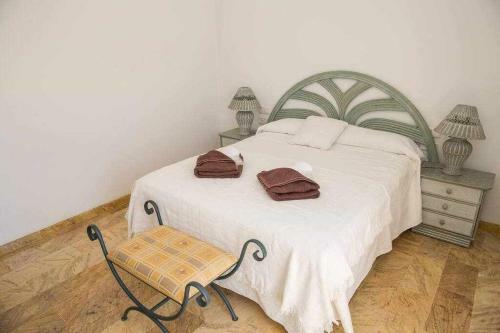 Espacioso Apartamento De 3 Cuartos Con Piscina