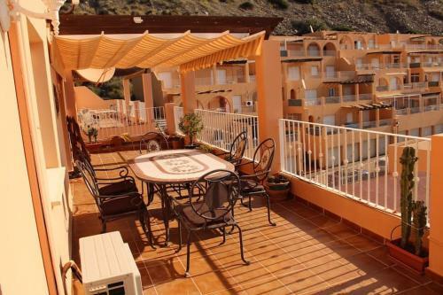 Apartamento Great Sea View, Pool & Parking