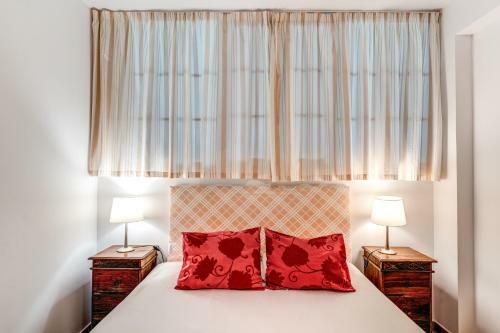 Luxury Apartament , Sea Views Private Garden