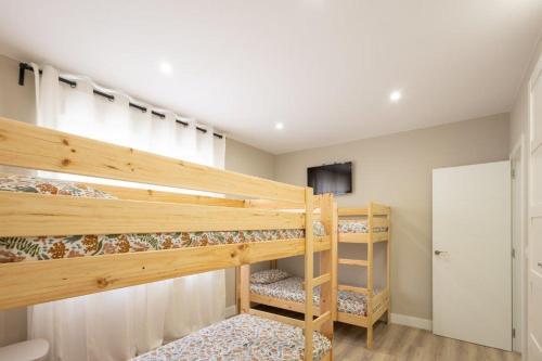 Apartamento Hasta 16 Personas Mi�o