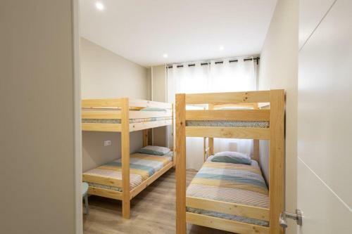 Apartamento Hasta 16 Personas Mi�o