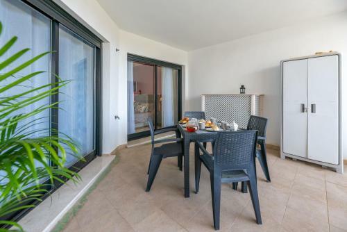 Mijas Golf Apartment And Pool
