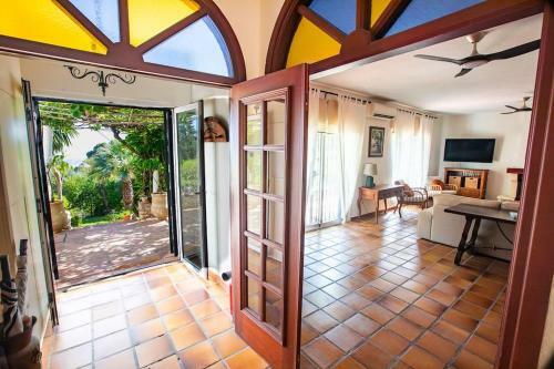 Villa De Luz. Mijas Pueblo
