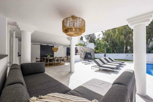 91-exclusive Modern Villa With Private Pool , Mijas