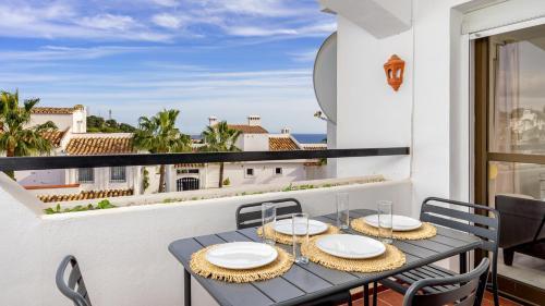 Lovely Riviera Apartment With Pool Ref 82