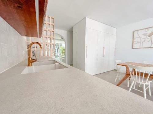 Blanco� High-end Mediterranean Design By The Sea ~