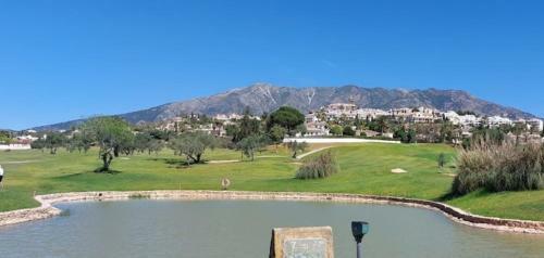 5* Stunning Golf & Sea Apartment