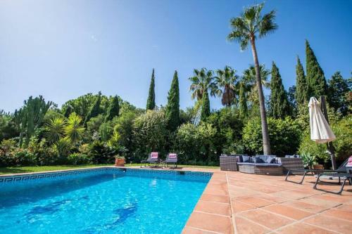 Impressive Villa Dazura In Valtocado, Mijas