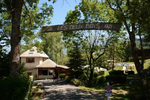 Camping-hotel De Plein Air Les 2 Bois