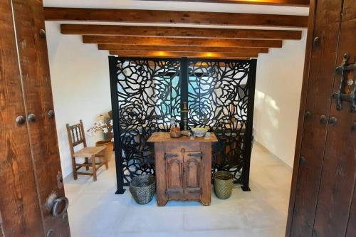La Escala - 6 Bedroom Villa With Pool