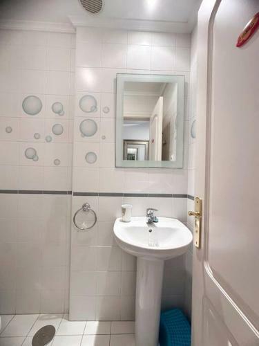 Apartamento En La Playa Mogro Con Parking Privado