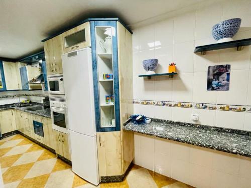 Apartamento Merida L�dica Centro A 5 Min , Parking Privado En El Edificio