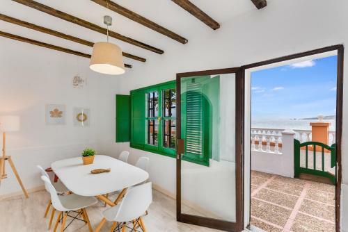 Home2book Bright House Facing The Ocean Taliarte