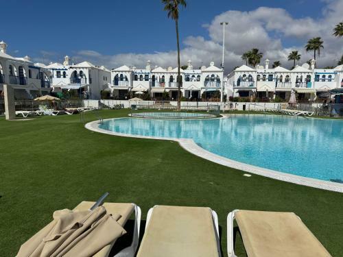 55 Playmar Villa Wellness