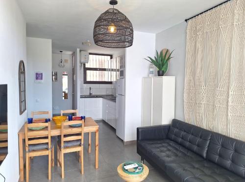 2 Bedroom Apartment Yumbo 1