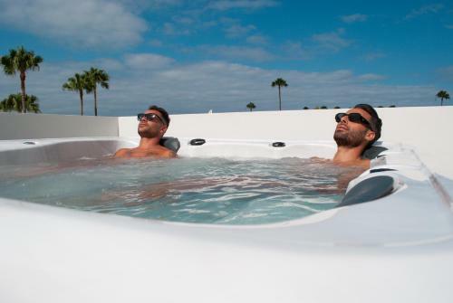 Apartamento Mar Bianco - Gay Men Only