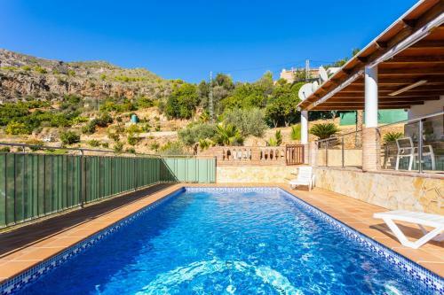 Villa Cecilia Large Private Pool AC Wifi