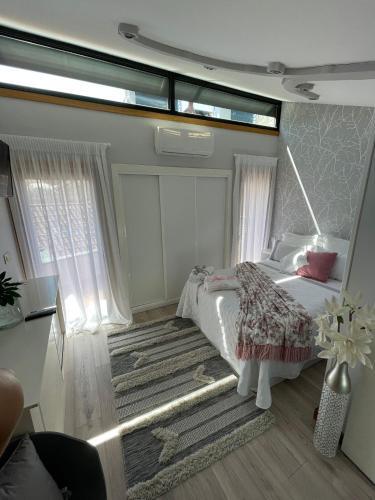 Apartamento �tico Almui�a.