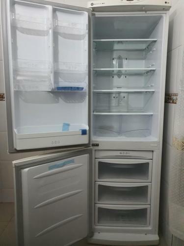Apartamento Piso Tres Dormitorios Centro De Marchena. Sevilla