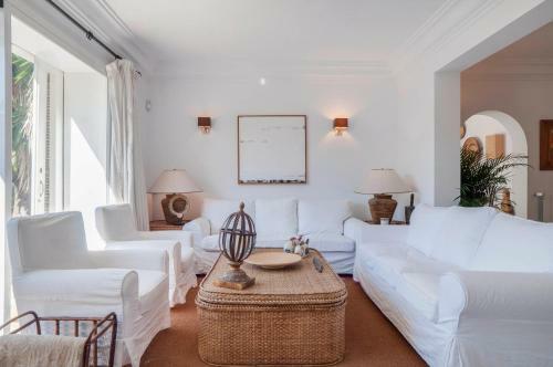 Charming 4bedroom Villa In Los Monteros Beach