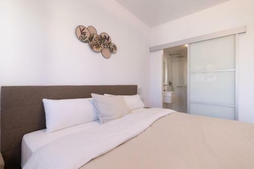 Villa Huerta 1 Manises, Jacuzzi, Sauna, Piscina