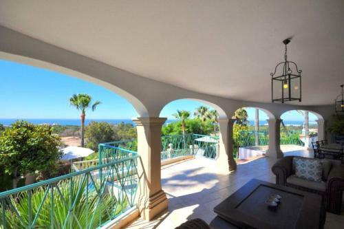 Palatial Villa In Hacienda Las Chapas, Marbella
