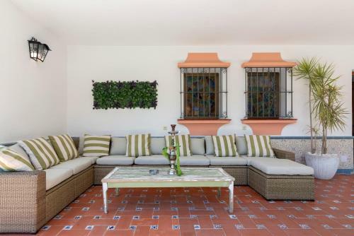 Villa Giovanni - Marbella Center - Heated Pool